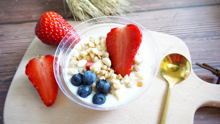 酸奶的生产工艺流程